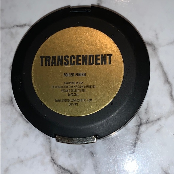 Give Me Glow Transcendent Foiled Highlighter - Picture 4 of 11